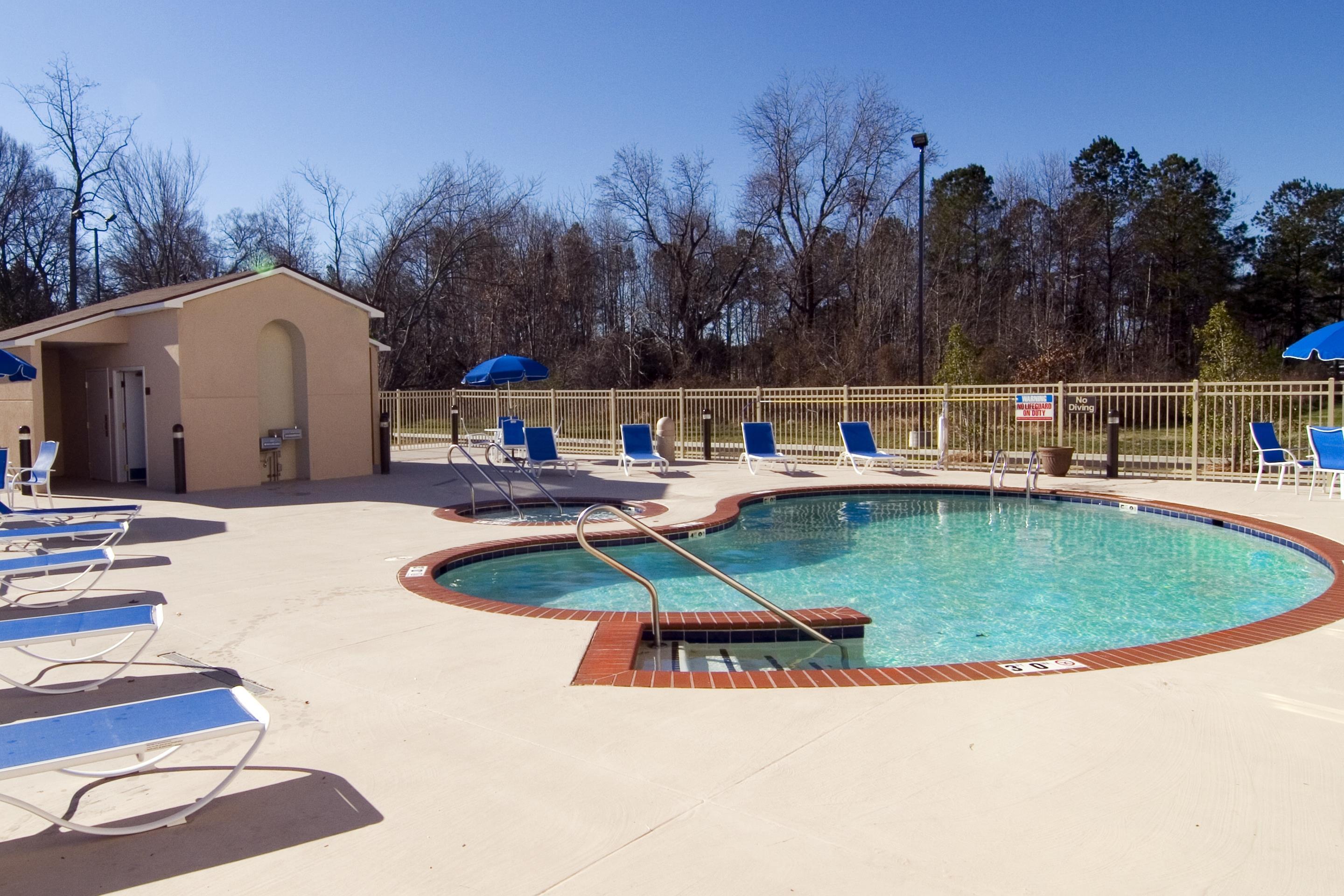 Best Western Plus Newport News Exterior photo