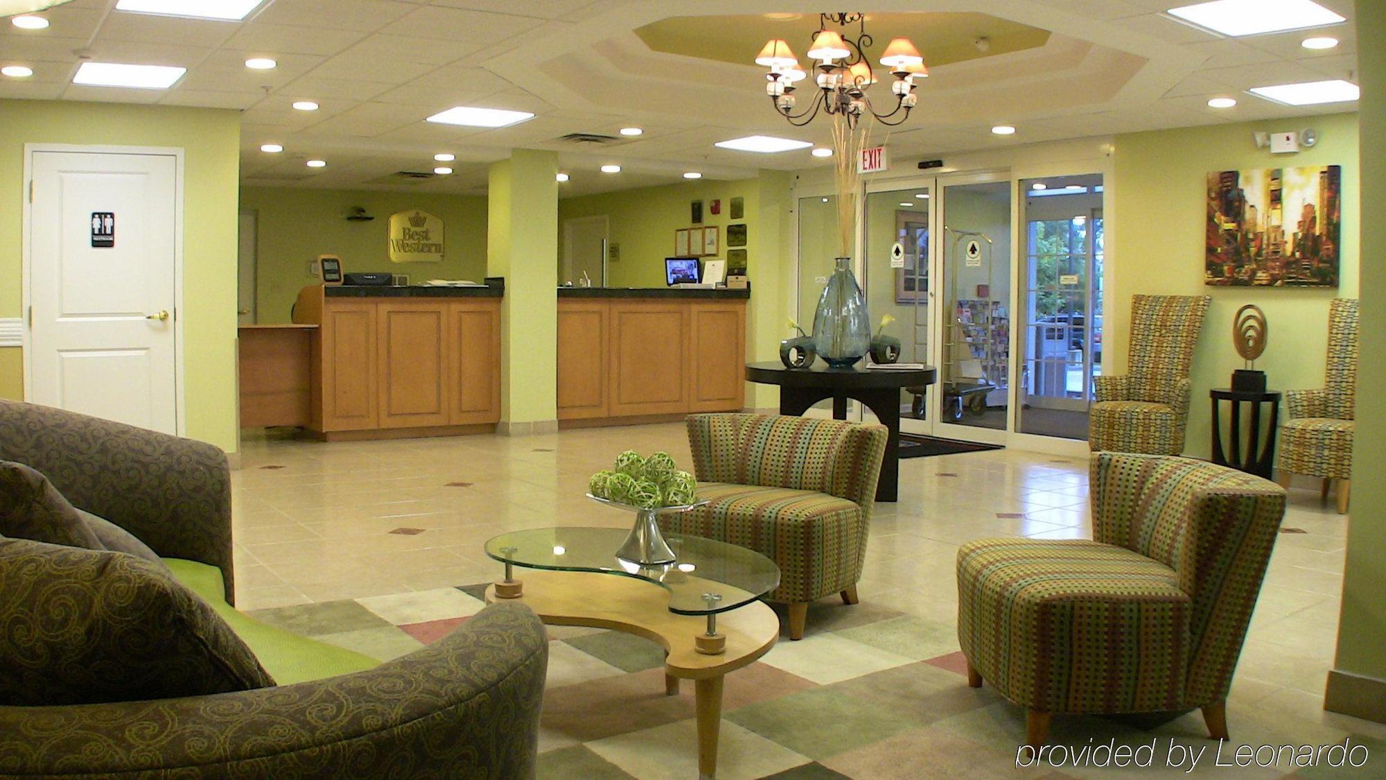 Best Western Plus Newport News Interior photo